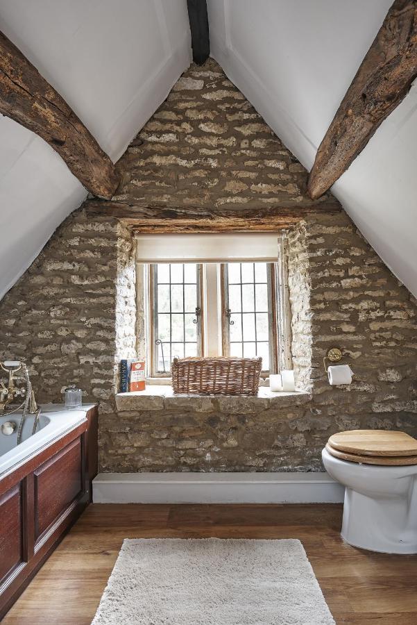 Luxury Cotswolds Cottage Optional Hot Tub, كاسل كومب المظهر الخارجي الصورة
